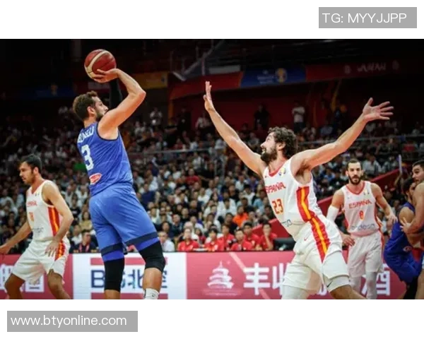 全靠队友支援迪文岑佐表现平平却助球队取得大胜