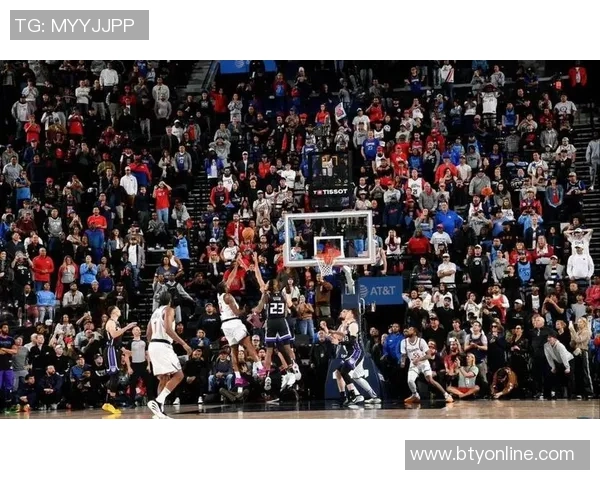 安芬尼西蒙斯表现出色16投10中砍下23分助球队迎战困难局面 安芬尼西蒙斯表现出色16投10中砍下23分助球队迎战困难局面